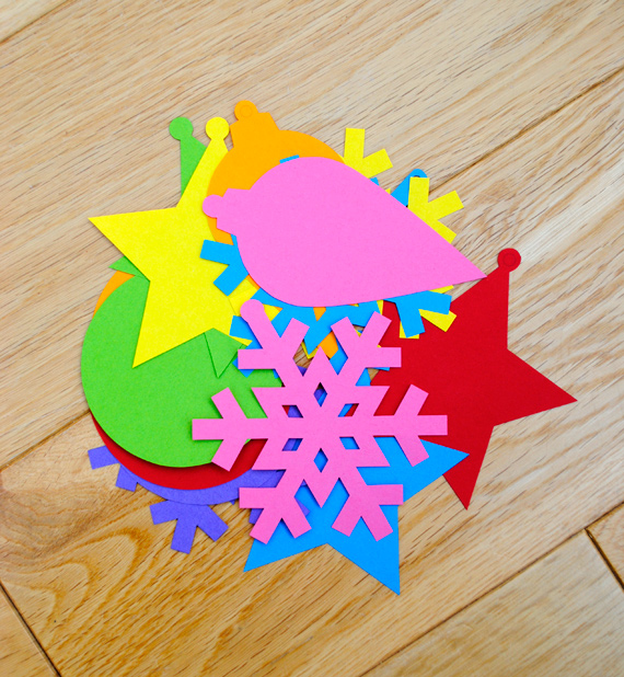 Simple Christmas tree decorations for kids