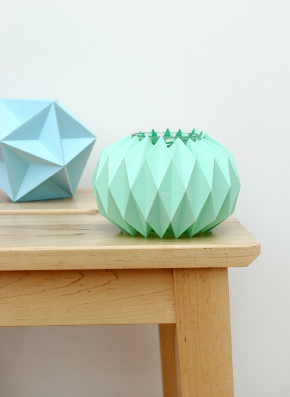 Accordion paper folding // Candle holders